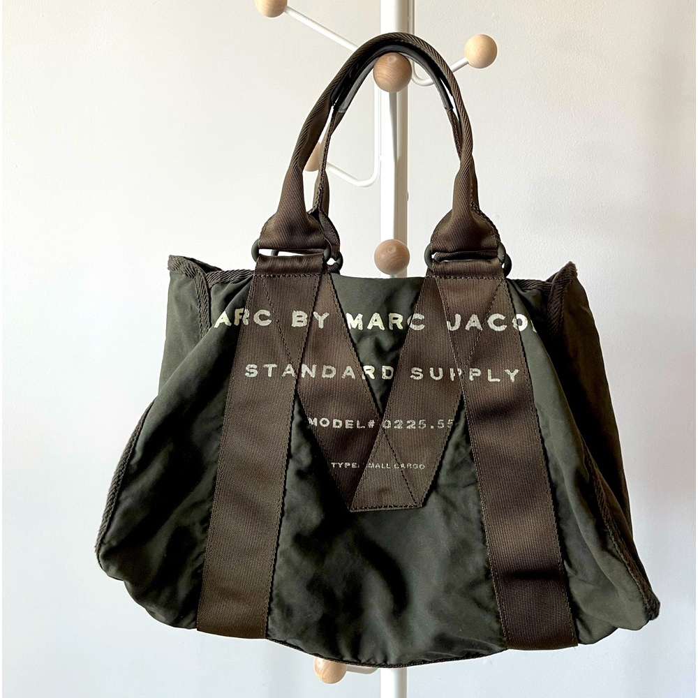 Marc by Marc jacobs resort 2011 Japanese twill tote. 13x17 inch. drop 19 inch.